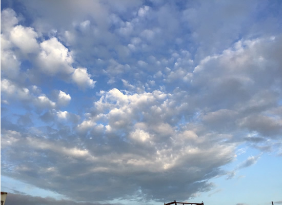 イロゴコロ空の写真1